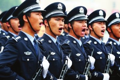 中國警察的全套裝備